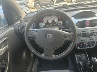 Opel Corsa 2006-thumb-11