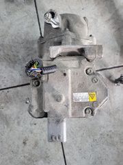 Toyota yaris hybrid  a/c-thumb-1