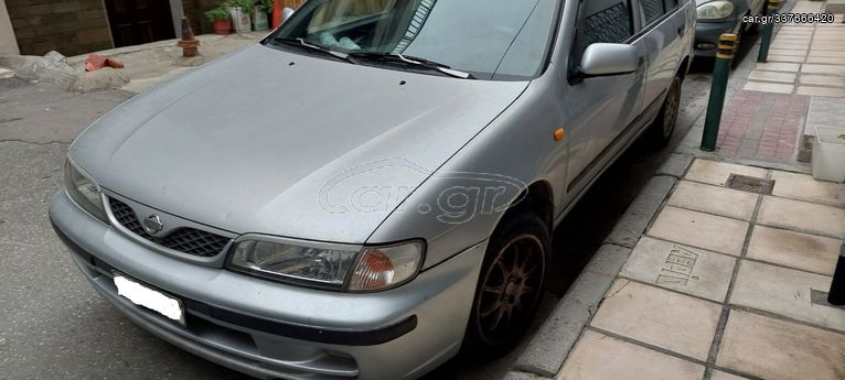 Nissan Almera '99  1.4 S