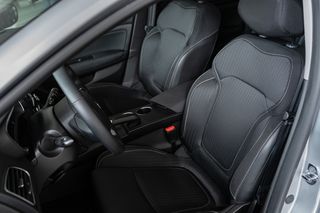 Renault Megane 2020 Grandtour BLUE dCi 110 Limited-thumb-23