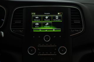 Renault Megane 2020 Grandtour BLUE dCi 110 Limited-thumb-24