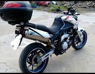 Aprilia Pegaso 650 '07 Στρατα