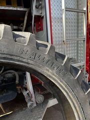 12,4R46 RADIAL-thumb-1