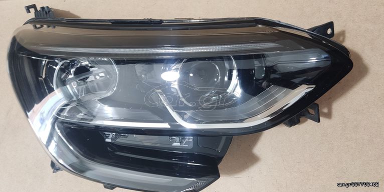 Φανάρι Εμπρός δεξί με φως ημέρας LED RENAULT MEGANE 2015-2119 260100141R