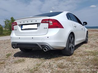 Volvo S60 '16 D4 R-Design