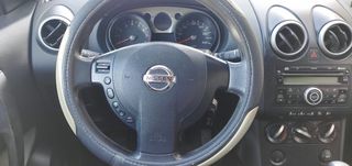 Nissan Qashqai+2 2010 1.6-thumb-16