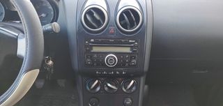 Nissan Qashqai+2 2010 1.6-thumb-19