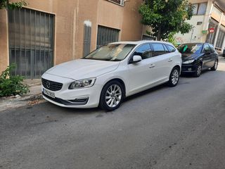 Volvo V60 '14  D4 Summum