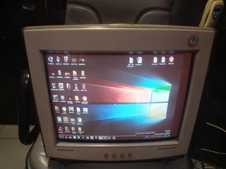 Samsung SyncMaster 750 ST-thumb-5
