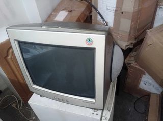 Samsung SyncMaster 750 ST-thumb-6