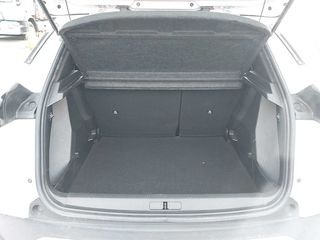 Peugeot 2008 2021 Peugeot 2008 1.5 Blue-HDi Acti-thumb-13