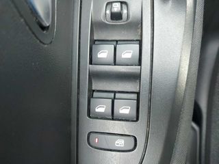 Peugeot 2008 2021 Peugeot 2008 1.5 Blue-HDi Acti-thumb-19