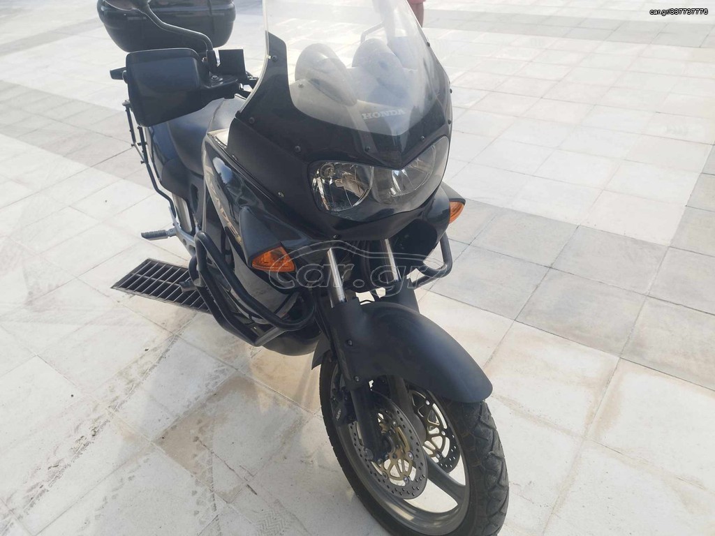 Honda Varadero 1000 2003 1 ΧΕΡΙ ΜΚ1 ΜΟΝΙΜΑ ΜΕΣΑ ΣΕ ΓΚΑΡΑΖ.