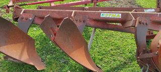 Tractor ploughs - plow '10 OTMA 351