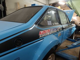 Ford Escort 1976-thumb-3