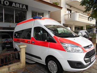 Ασθενοφόρο Ford 2014 custom-thumb-4
