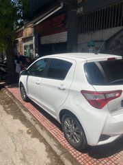Toyota Yaris 2019-thumb-11