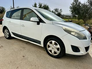 Renault Grand Scenic 2011 7 Seats DIESEL-thumb-4