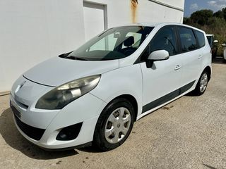 Renault Grand Scenic 2011 7 Seats DIESEL-thumb-1
