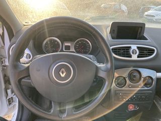 Renault Clio 2012  Grandtour dCi 90 FAP TomTom Edition-thumb-7