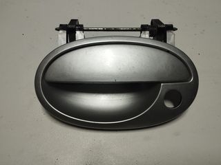 Opel Corsa C.(00-06). Εμπρός αριστερό ασημί εξωτερικό πόμολο πόρτας.