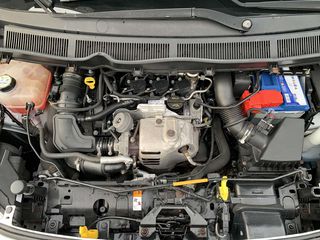 Ford Tourneo Courier 2016-thumb-9