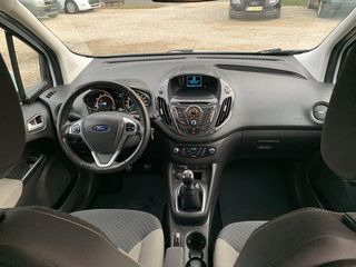 Ford Tourneo Courier 2016-thumb-14