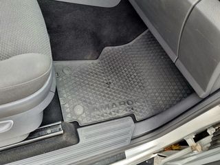 Volkswagen Amarok 2011-thumb-23