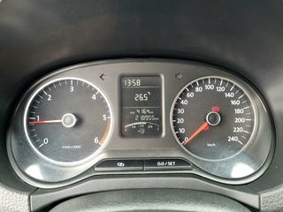 Volkswagen Amarok 2011-thumb-19