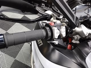 Ducati Multistrada 1200 S 2016-thumb-22