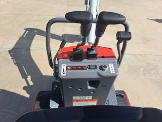 Εκσκαφέας Με Ερπύστριες Takeuchi 2025 TB210R-thumb-12