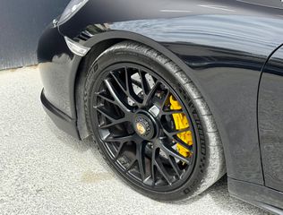 Porsche 911 2015 Turbo S-thumb-9