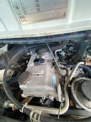 Toyota Hiace 2002-thumb-22