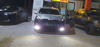 Peugeot 108 2017 1.2 VTi 82 Allure-thumb-3
