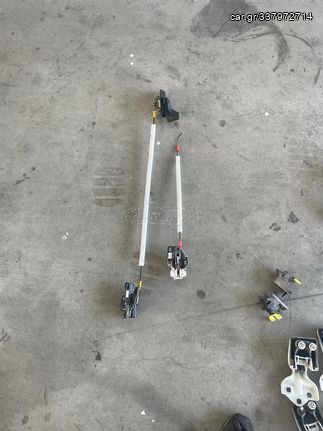 ΠΙΣΩ ΔΕΞΙΑ ΚΛΕΙΔΑΡΙΑ ΑΠΌ PEUGEOT EXPERT