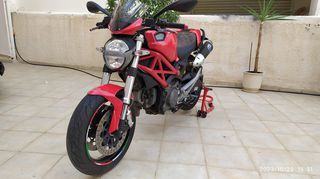 Ducati Monster 696 '12