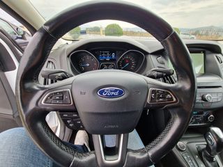 Ford Focus 2018-thumb-4