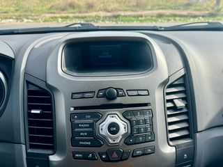 Φορτηγό Έως 7.5τ Ford 2014 Extrakabine 2.2 TDCi XLT 4x4-thumb-53