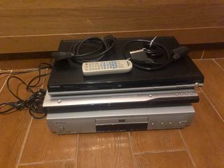 3 DVD PLAYERS