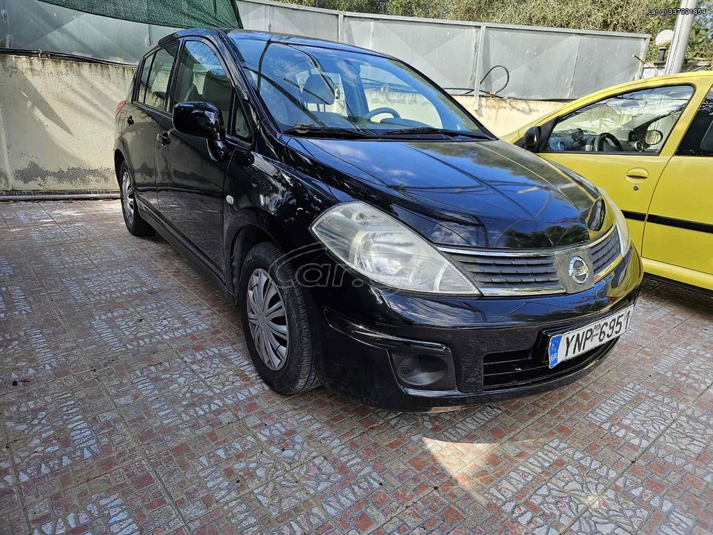 Nissan Tiida 2011