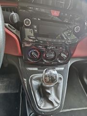 Lancia Ypsilon 2012-thumb-5