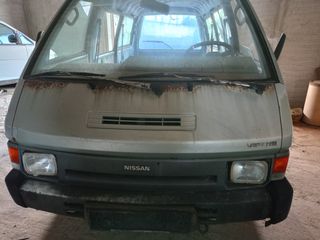 Nissan vanette -thumb-2