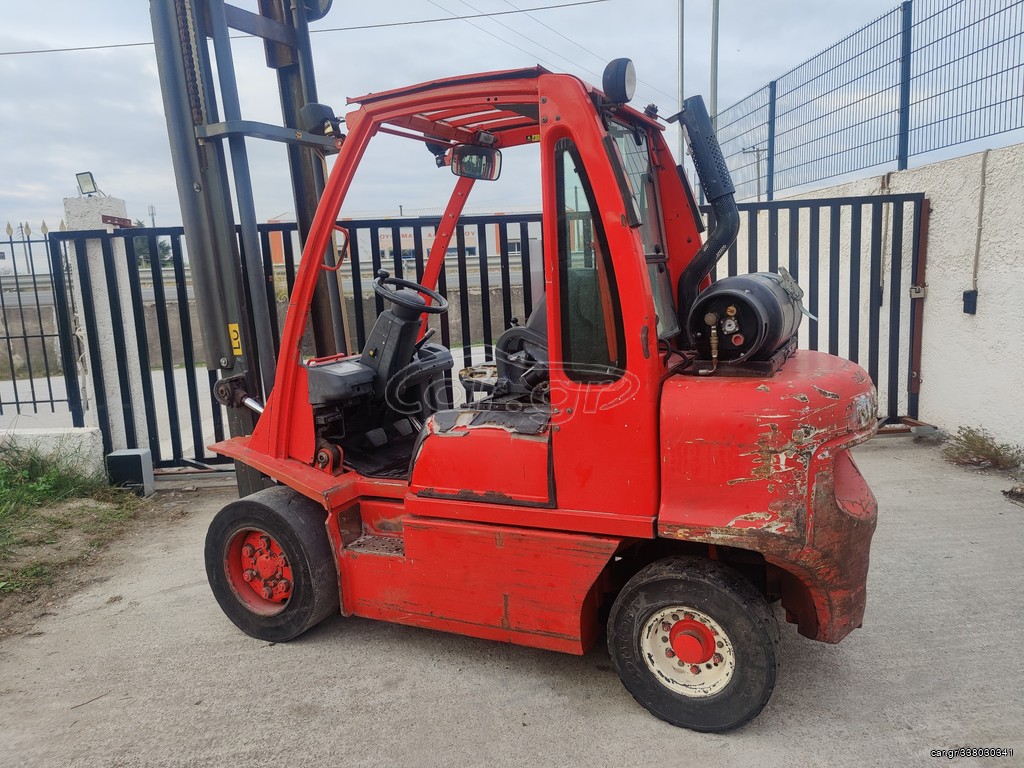 Nissan 2003 UGD30 LPG