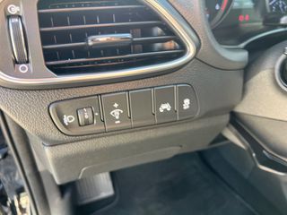 Hyundai i 30 2017 1.6 CRDI COMFORT PLUS-thumb-16