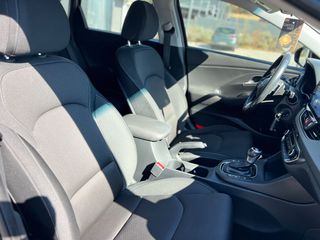 Hyundai i 30 2017 1.6 CRDI COMFORT PLUS-thumb-32
