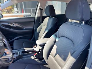 Hyundai i 30 2017 1.6 CRDI COMFORT PLUS-thumb-9