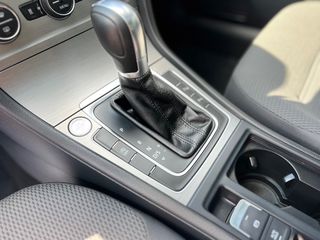 Volkswagen Golf 2014 DSG panorama CNG-thumb-10