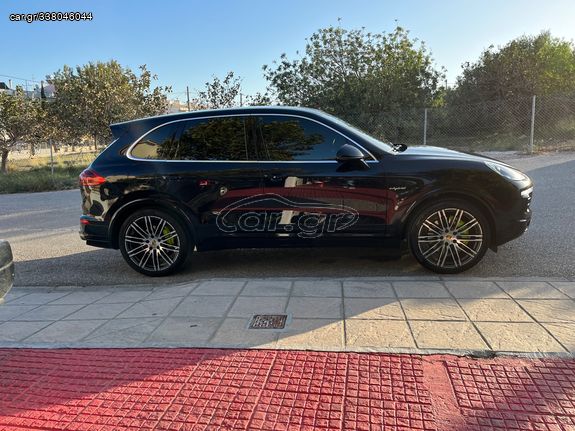 Porsche Cayenne '15 S E-HYBRID