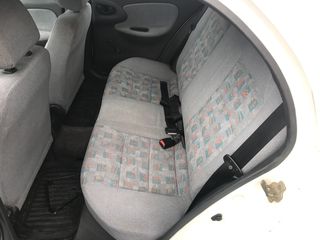 DAEWOO LANOS-thumb-1