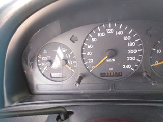 Mercedes-Benz ML 270 2004-thumb-4
